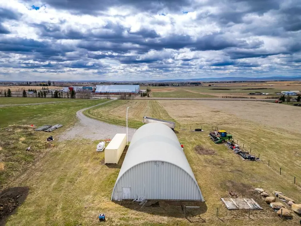 33066 Township Road 250 Rural Rocky View County AB T3Z 1L9