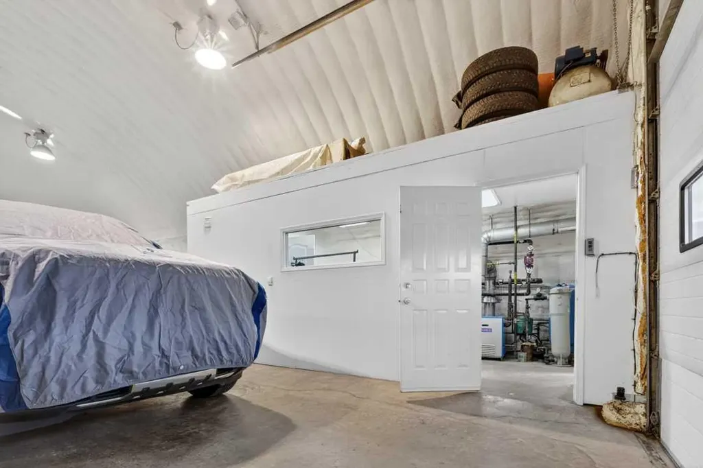 33066 Township Road 250 Rural Rocky View County AB T3Z 1L9