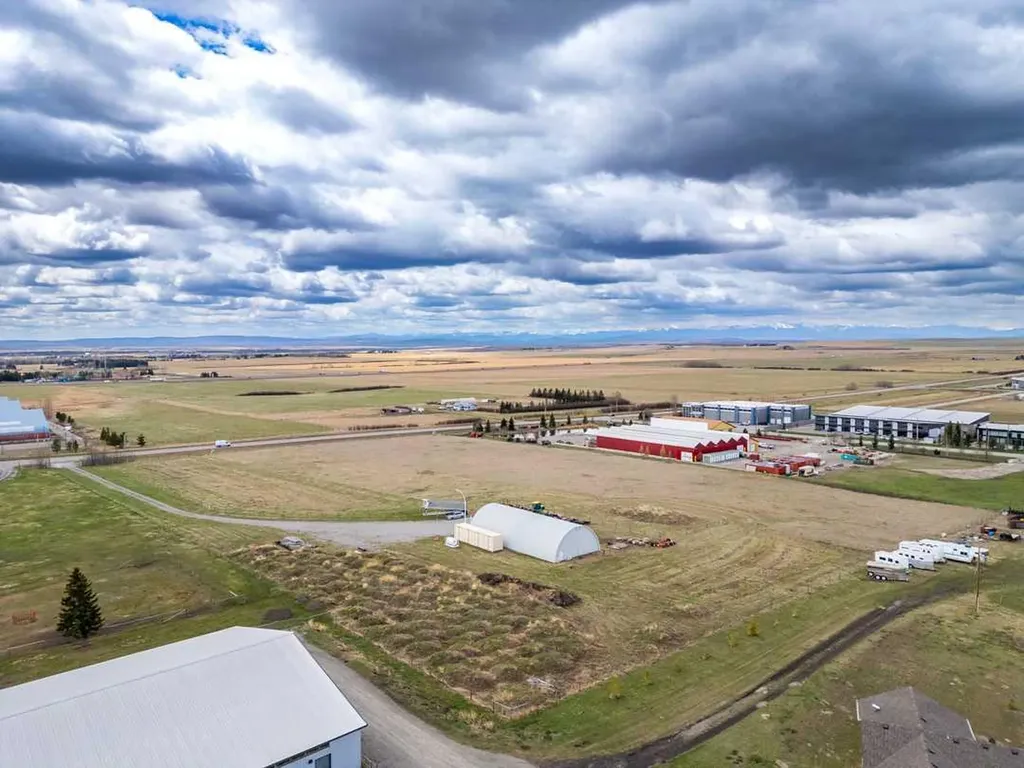 33066 Township Road 250 Rural Rocky View County AB T3Z 1L9