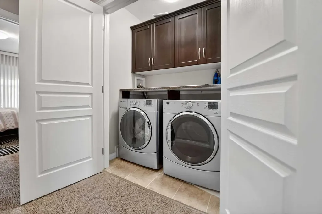 709 Twinriver Loop W Lethbridge AB T1J 5E1