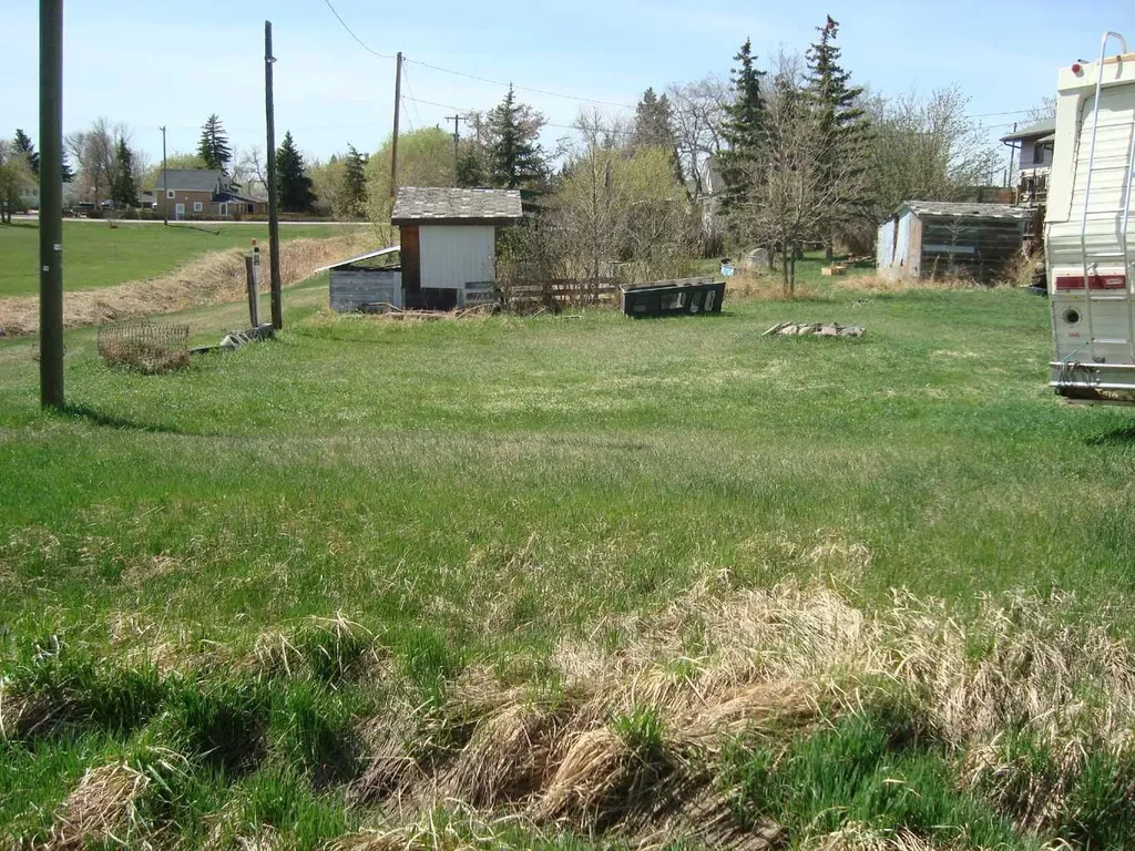 197 First Avenue Trochu AB T0M 2C0