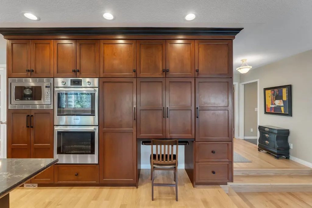 28 Woodacres Way SW Calgary AB T2W 4W3
