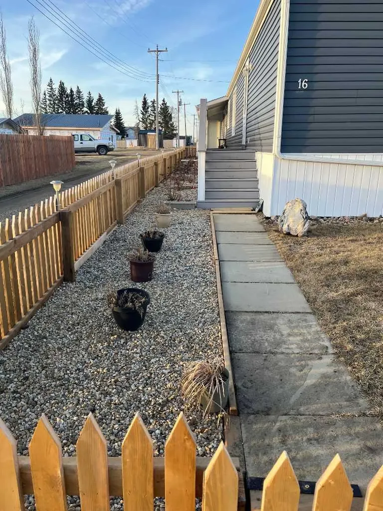 16 Main Street Edberg AB T0B 1J0
