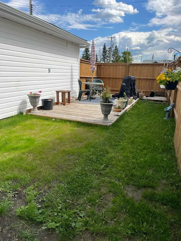 16 Main Street Edberg AB T0B 1J0