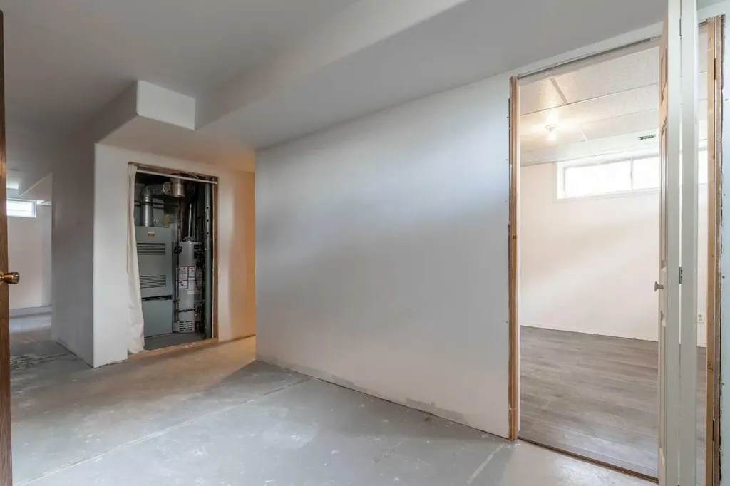 1117 Grey Avenue Crossfield AB T0M0S0