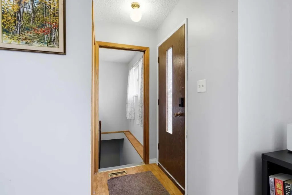 1117 Grey Avenue Crossfield AB T0M0S0