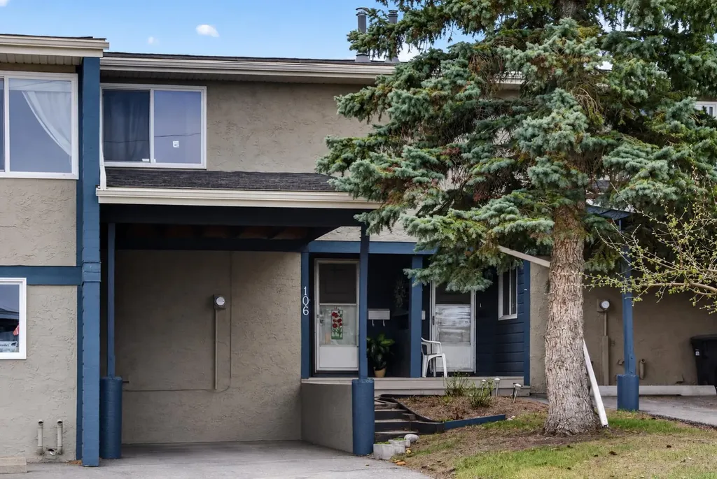 6223 31 Avenue NW Calgary AB t3b 3x2