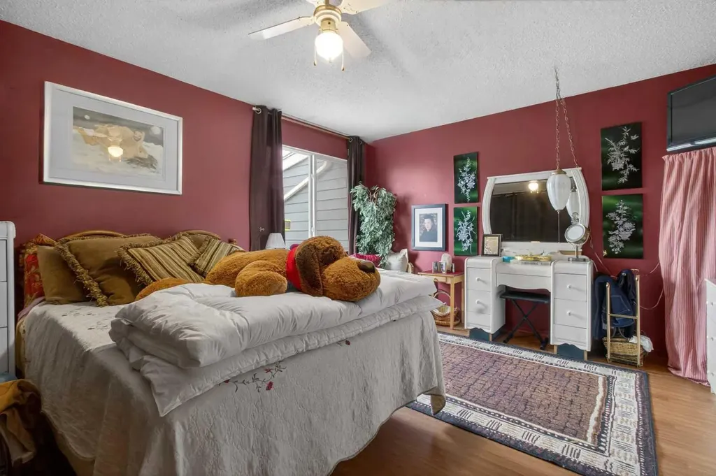 6223 31 Avenue NW Calgary AB t3b 3x2