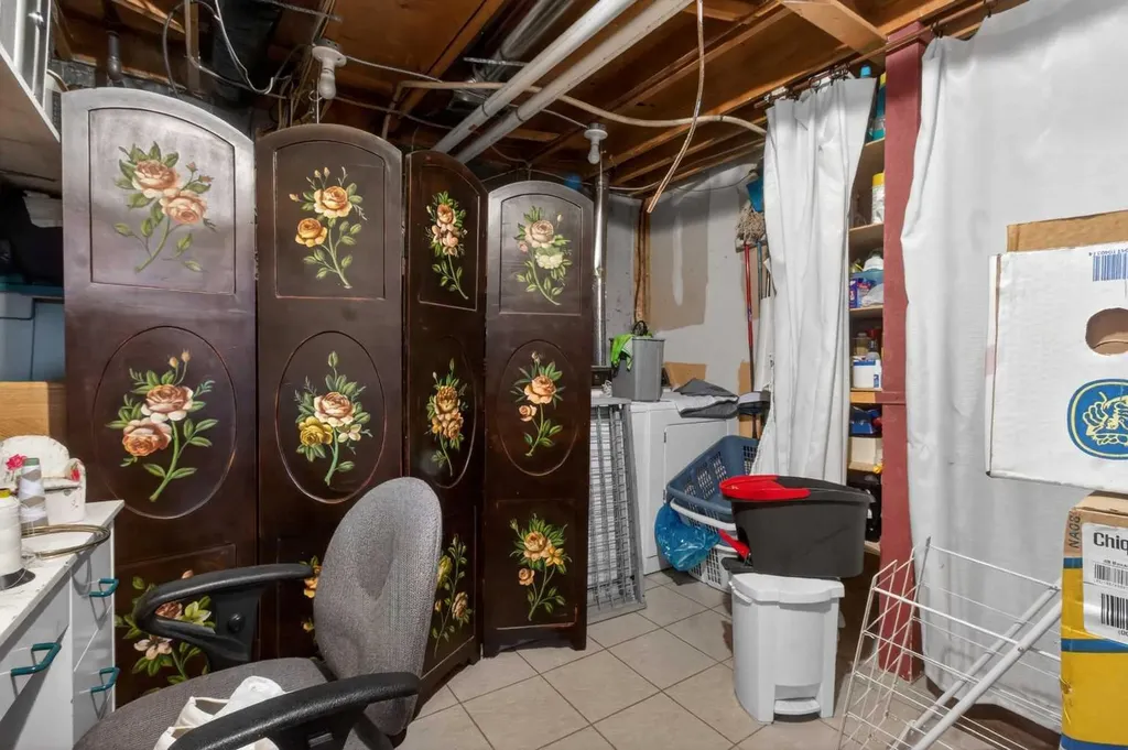 6223 31 Avenue NW Calgary AB t3b 3x2