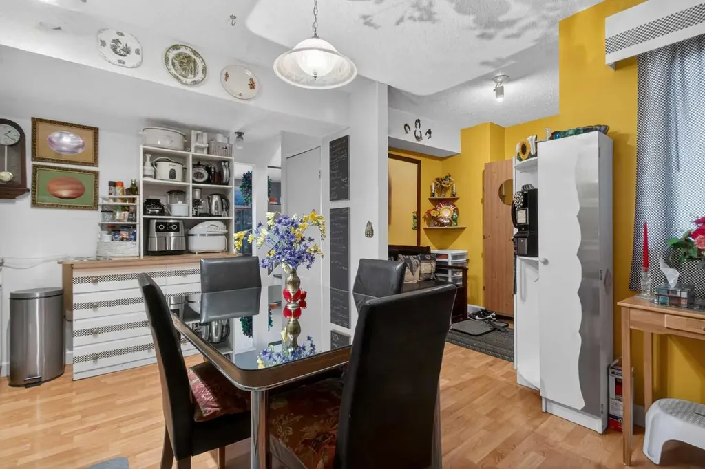 6223 31 Avenue NW Calgary AB t3b 3x2