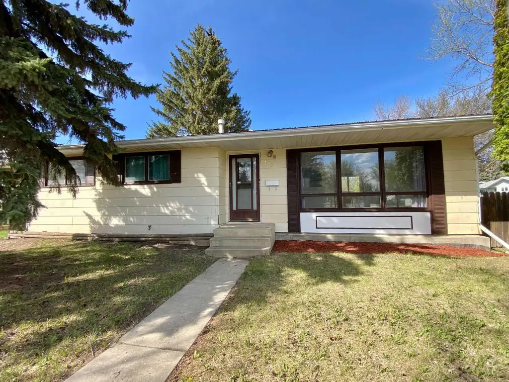 6302 Marler Drive Camrose AB T4V2X6