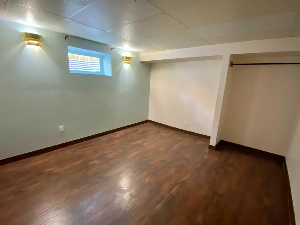 6302 Marler Drive Camrose AB T4V2X6
