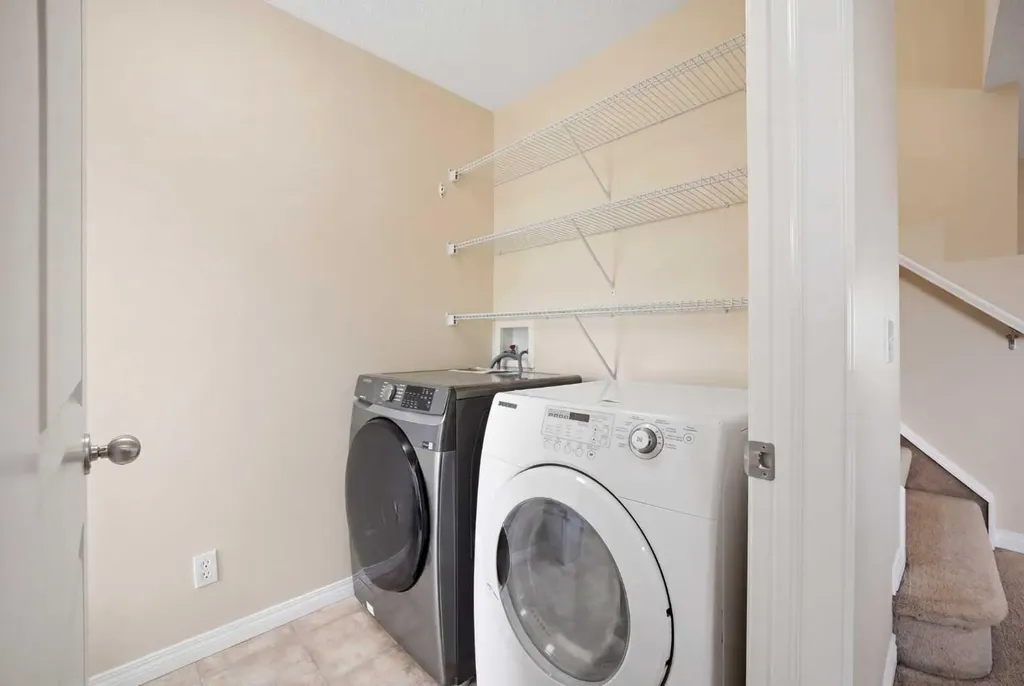 35 Saddlebrook Link NE Calgary AB T3J0B4
