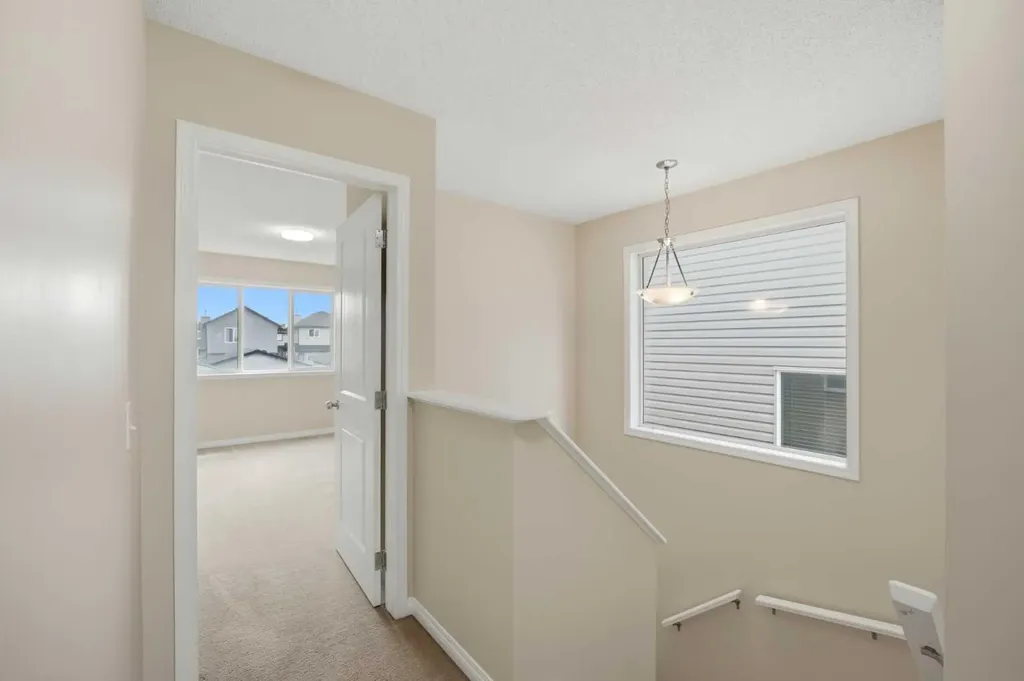 35 Saddlebrook Link NE Calgary AB T3J0B4