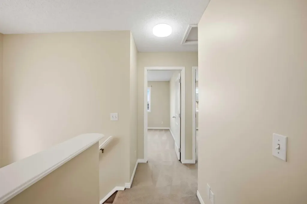 35 Saddlebrook Link NE Calgary AB T3J0B4
