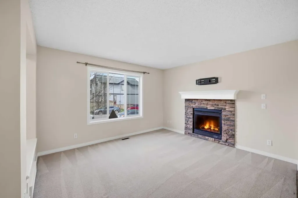 35 Saddlebrook Link NE Calgary AB T3J0B4
