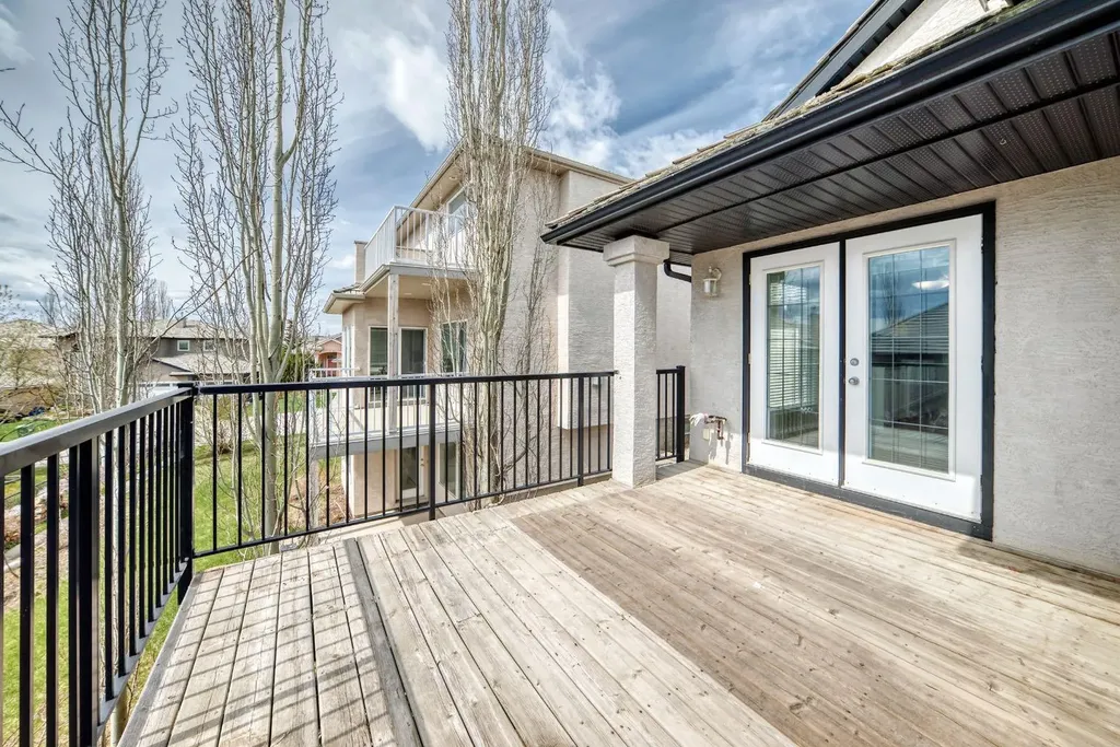 35 Arbour Vista Way NW Calgary AB T3G 4R1