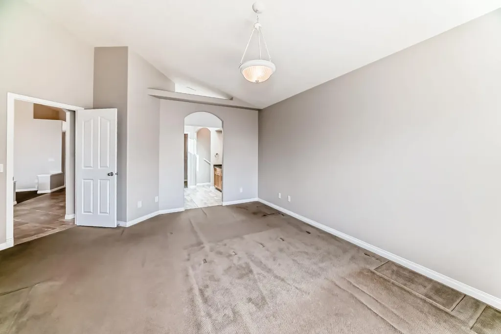 35 Arbour Vista Way NW Calgary AB T3G 4R1