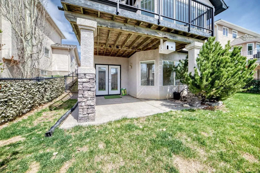 35 Arbour Vista Way NW Calgary AB T3G 4R1