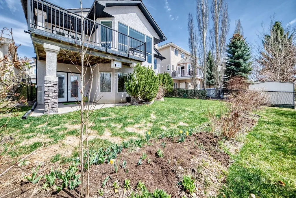 35 Arbour Vista Way NW Calgary AB T3G 4R1
