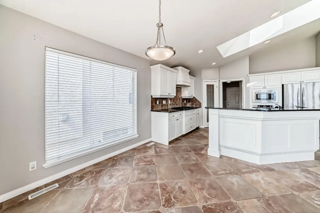 35 Arbour Vista Way NW Calgary AB T3G 4R1
