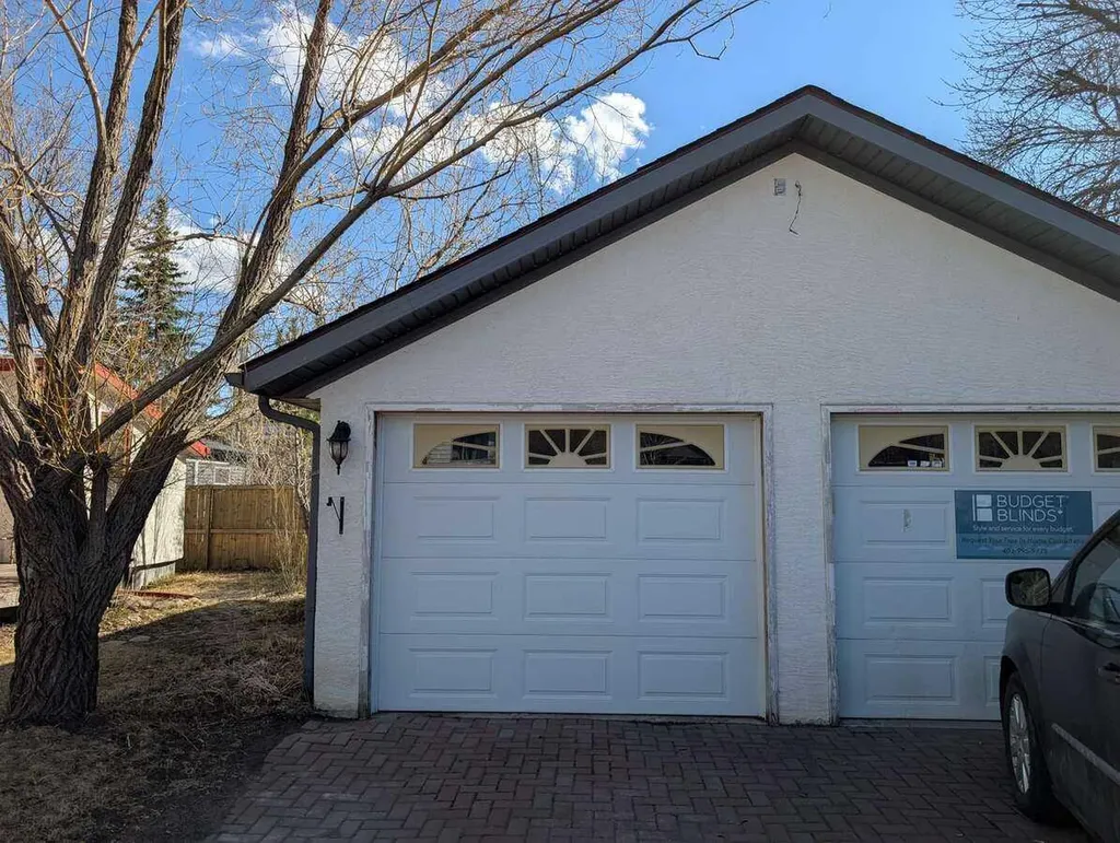 53 Elma Street W Okotoks AB T1S 1J8