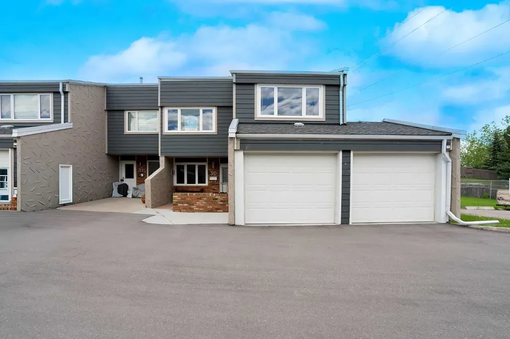 228 Theodore Place NW Calgary AB T2K 5S1