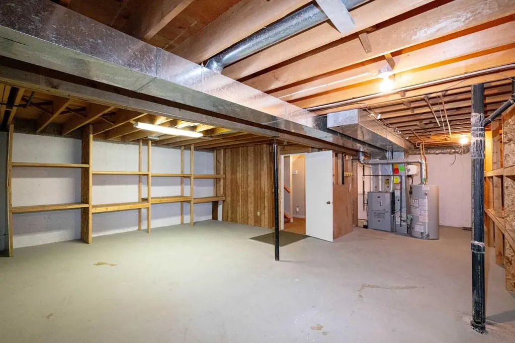 228 Theodore Place NW Calgary AB T2K 5S1