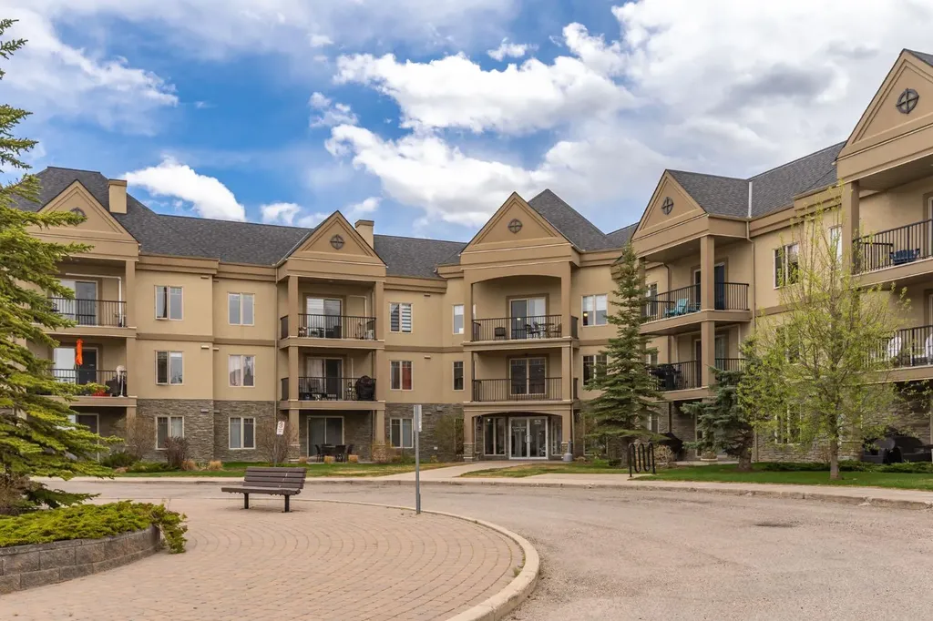 30 Cranfield Link SE Calgary AB T3M 0C4