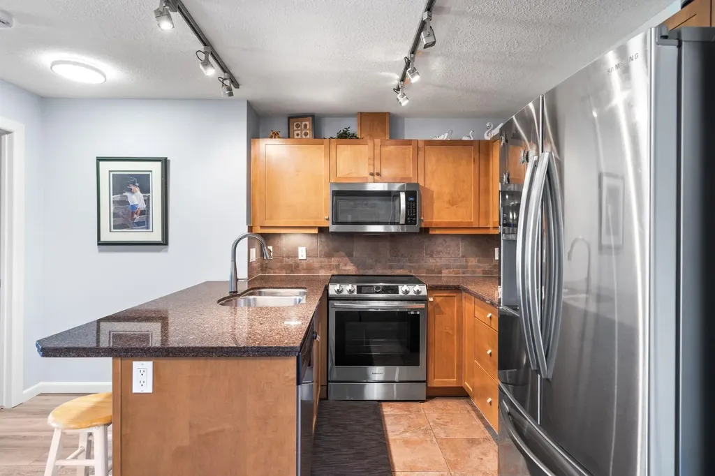 30 Cranfield Link SE Calgary AB T3M 0C4