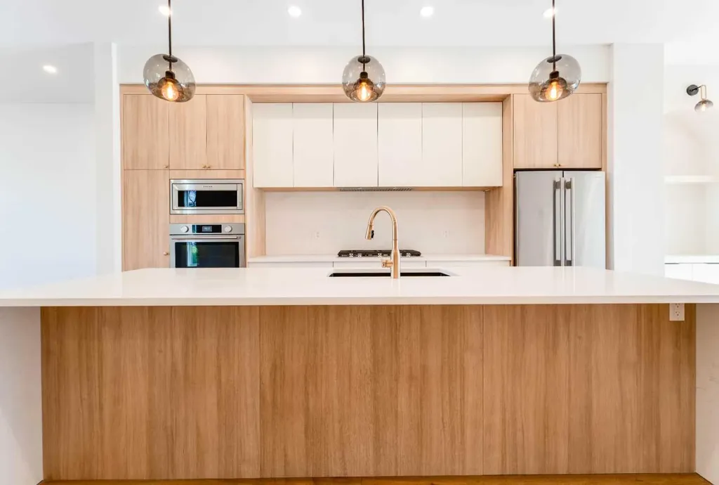 90 Hartford Road NW Calgary AB T2K 2A5