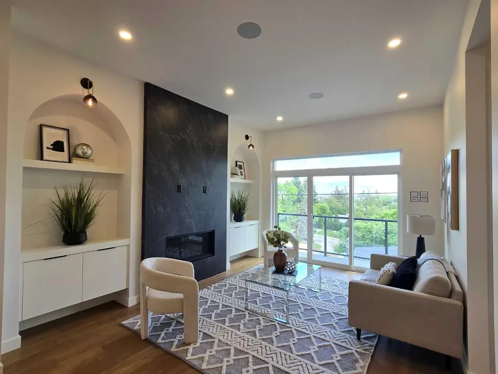 90 Hartford Road NW Calgary AB T2K 2A5