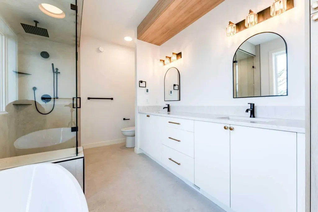 90 Hartford Road NW Calgary AB T2K 2A5