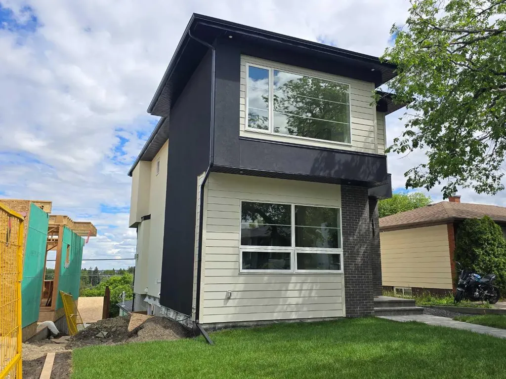 90 Hartford Road NW Calgary AB T2K 2A5