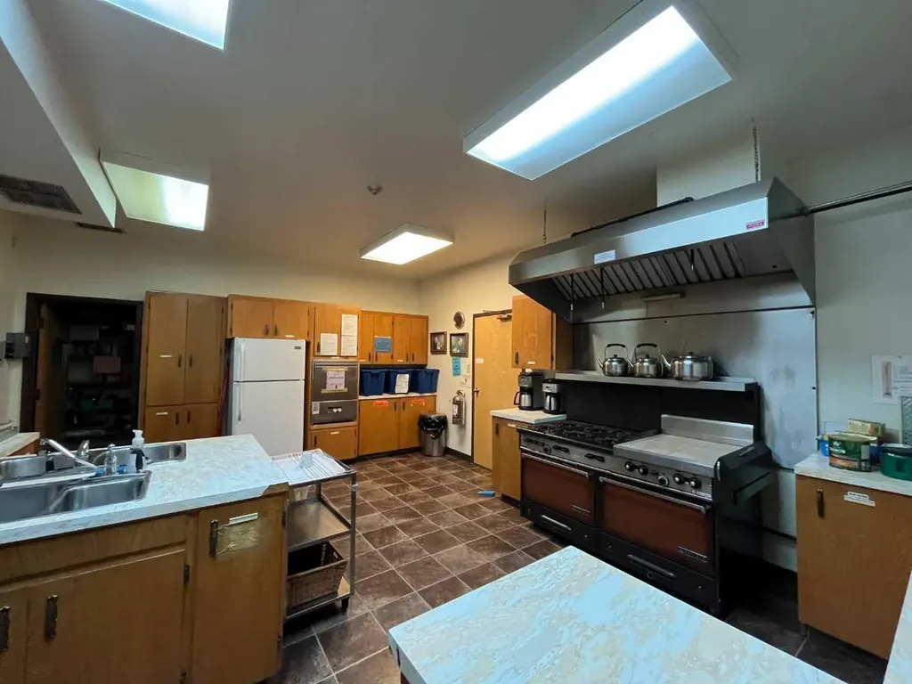 101 6 Street SE Medicine Hat AB T1A1G7