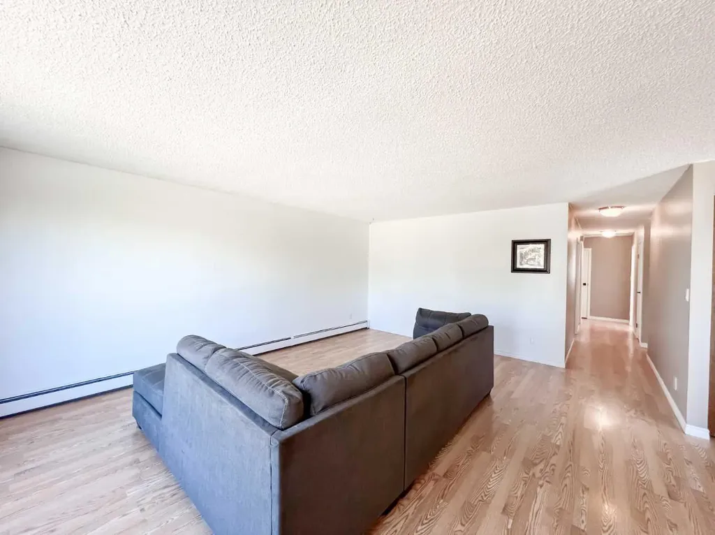 107 4 Avenue SW Falher AB T0H 1M0