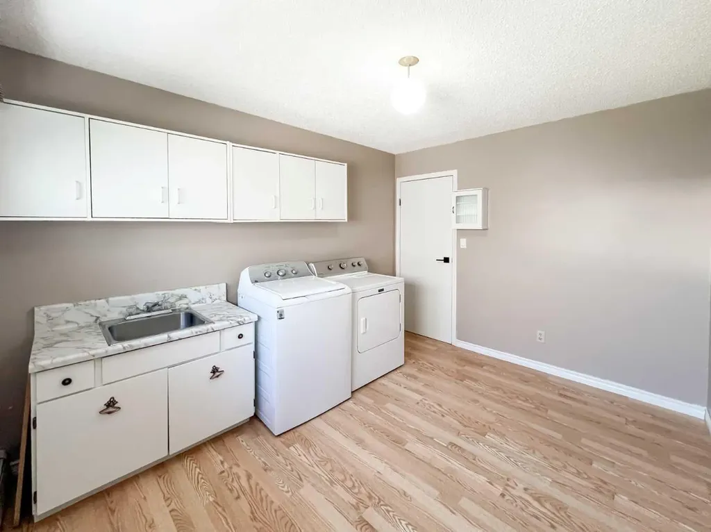 107 4 Avenue SW Falher AB T0H 1M0
