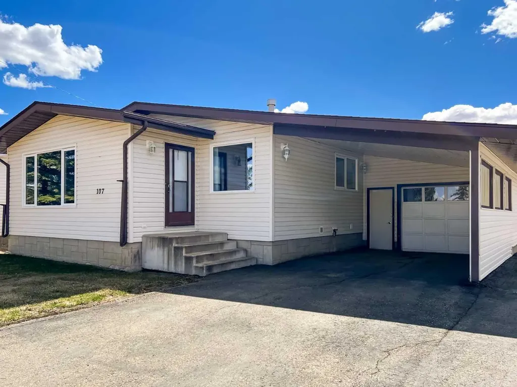 107 4 Avenue SW Falher AB T0H 1M0