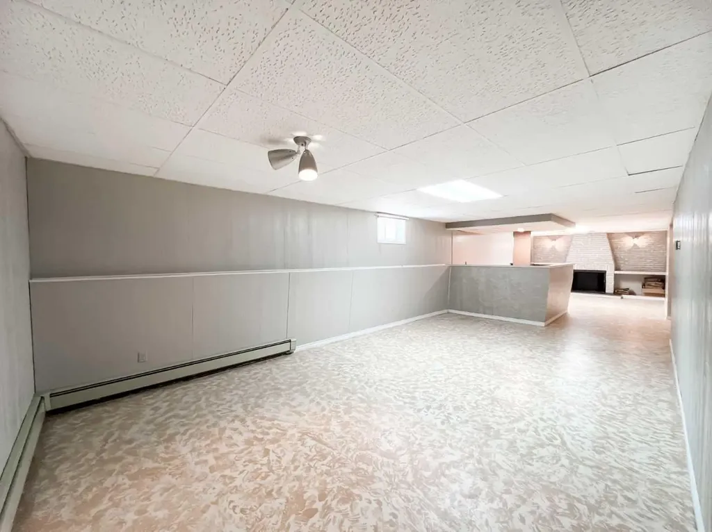 107 4 Avenue SW Falher AB T0H 1M0