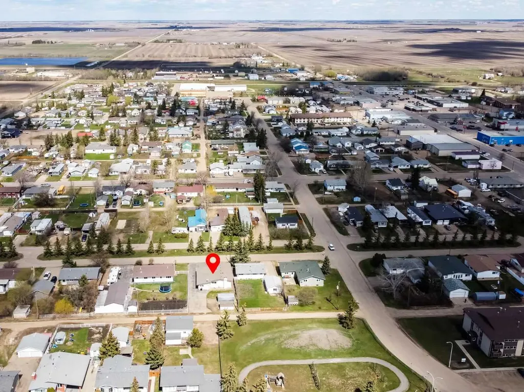 107 4 Avenue SW Falher AB T0H 1M0