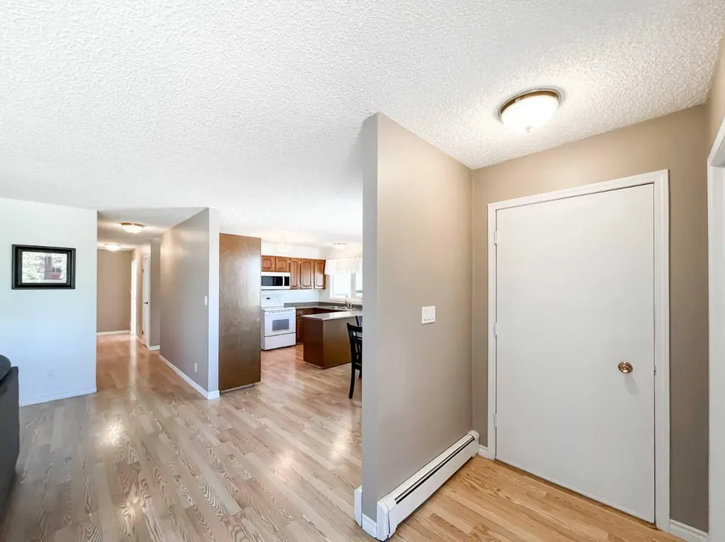 107 4 Avenue SW Falher AB T0H 1M0