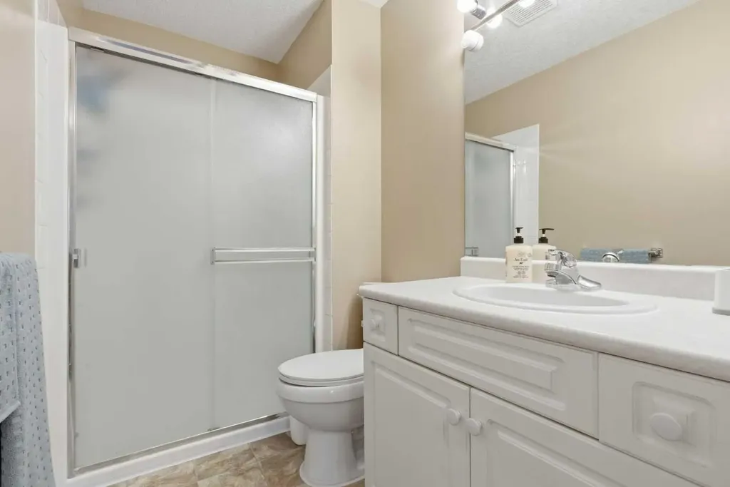 1818 Simcoe Boulevard SW Calgary AB T3H 3L9