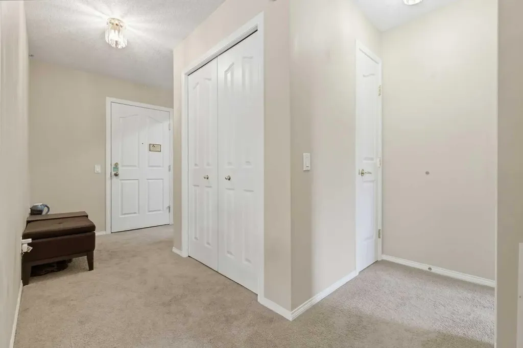 1818 Simcoe Boulevard SW Calgary AB T3H 3L9