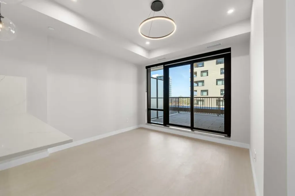 8375 Broadcast Avenue SW Calgary AB T3H 6N2