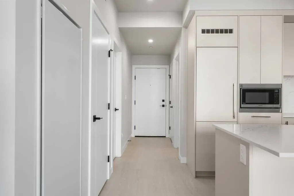 8375 Broadcast Avenue SW Calgary AB T3H 6N2