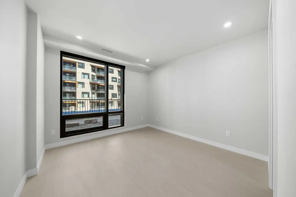 8375 Broadcast Avenue SW Calgary AB T3H 6N2