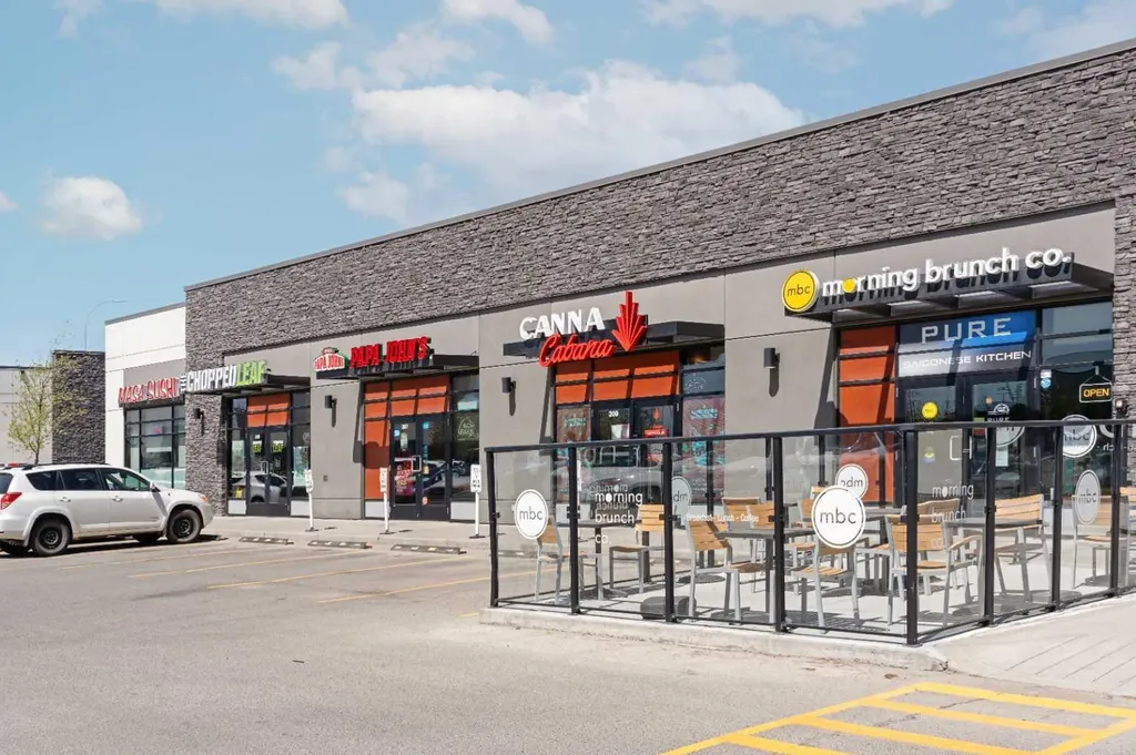 8375 Broadcast Avenue SW Calgary AB T3H 6N2