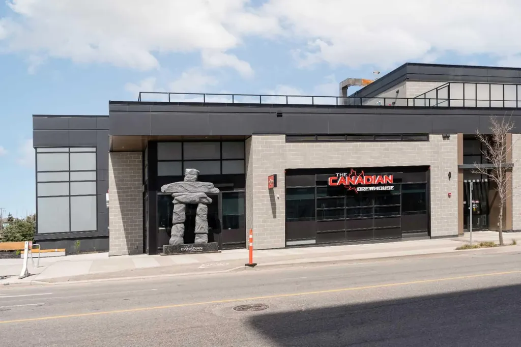 8375 Broadcast Avenue SW Calgary AB T3H 6N2