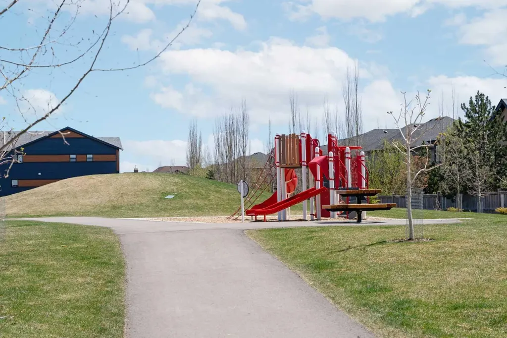 8375 Broadcast Avenue SW Calgary AB T3H 6N2