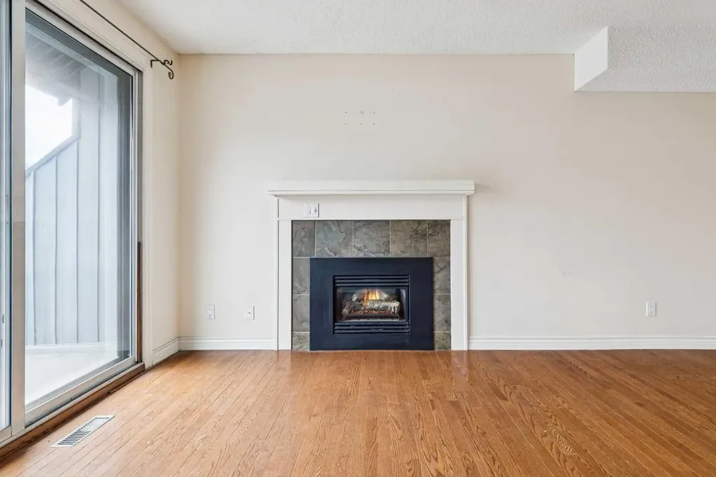 123 13 Avenue NE Calgary AB T2E 1B5